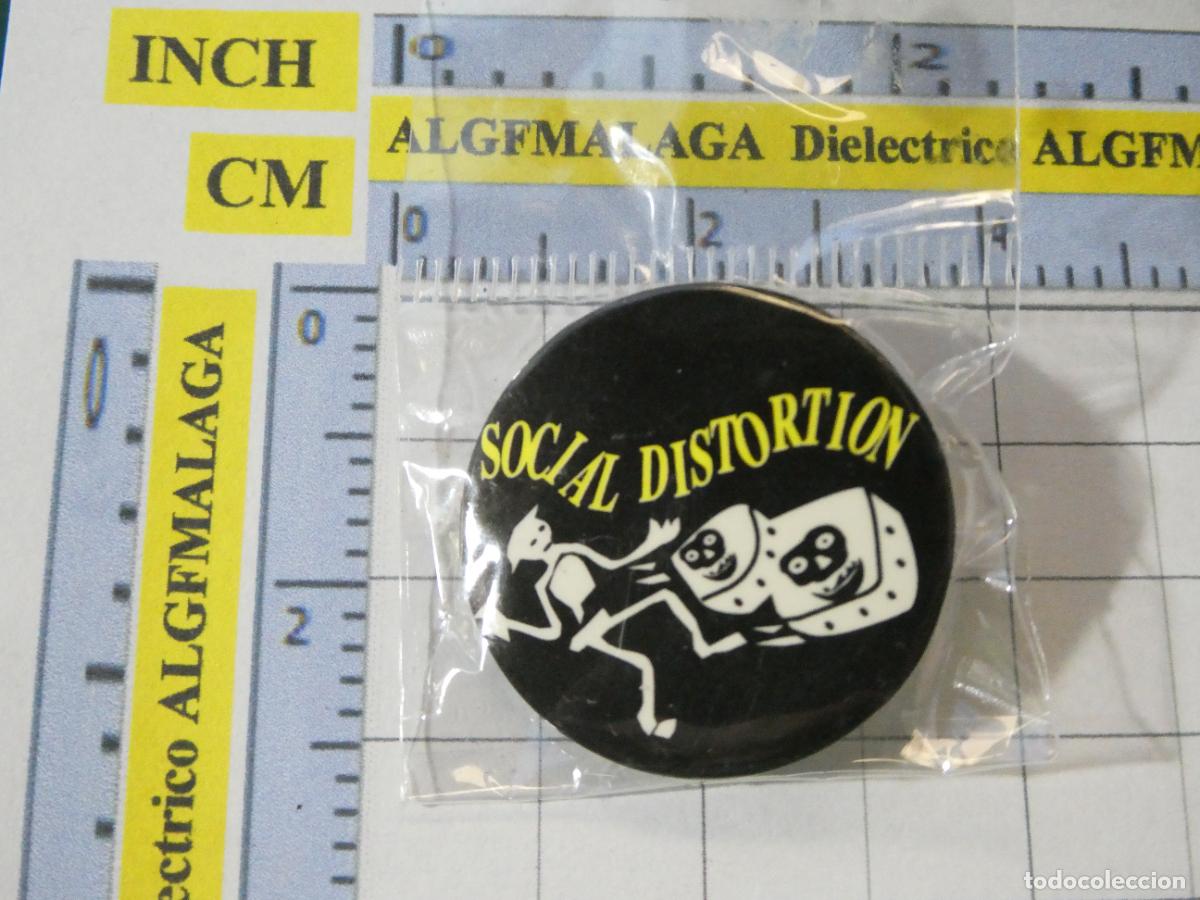 Collection pins: CHAPA BROCHE INSIGNIA. T&Eacute;TRICA BIZARRO PUNK MUERTE ANARQU&Iacute;A ANTISISTEMA. SOCIAL DISTORTION NO PIN