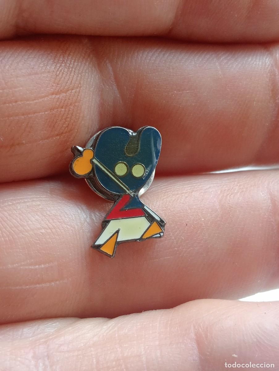 Pins de colecci&oacute;n: PINS MASCOTA CAMINO SANTIAGO PELEGRIN GALICIA A&Ntilde;O SANTO COMPOSTELANO GALLEGA