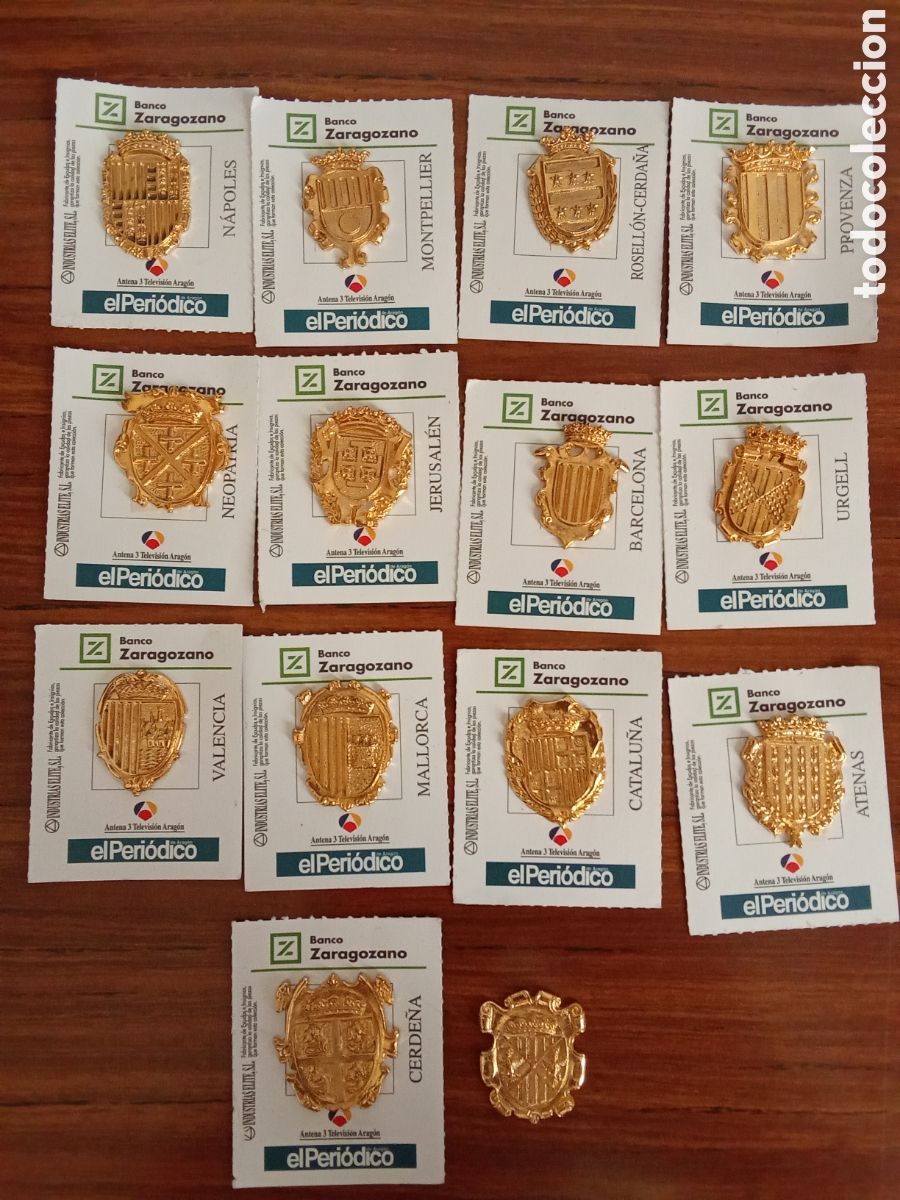 Pins de colecci&oacute;n: lote de 14 escudos en metal dorado de la CORONA DE ARAGON JMJ