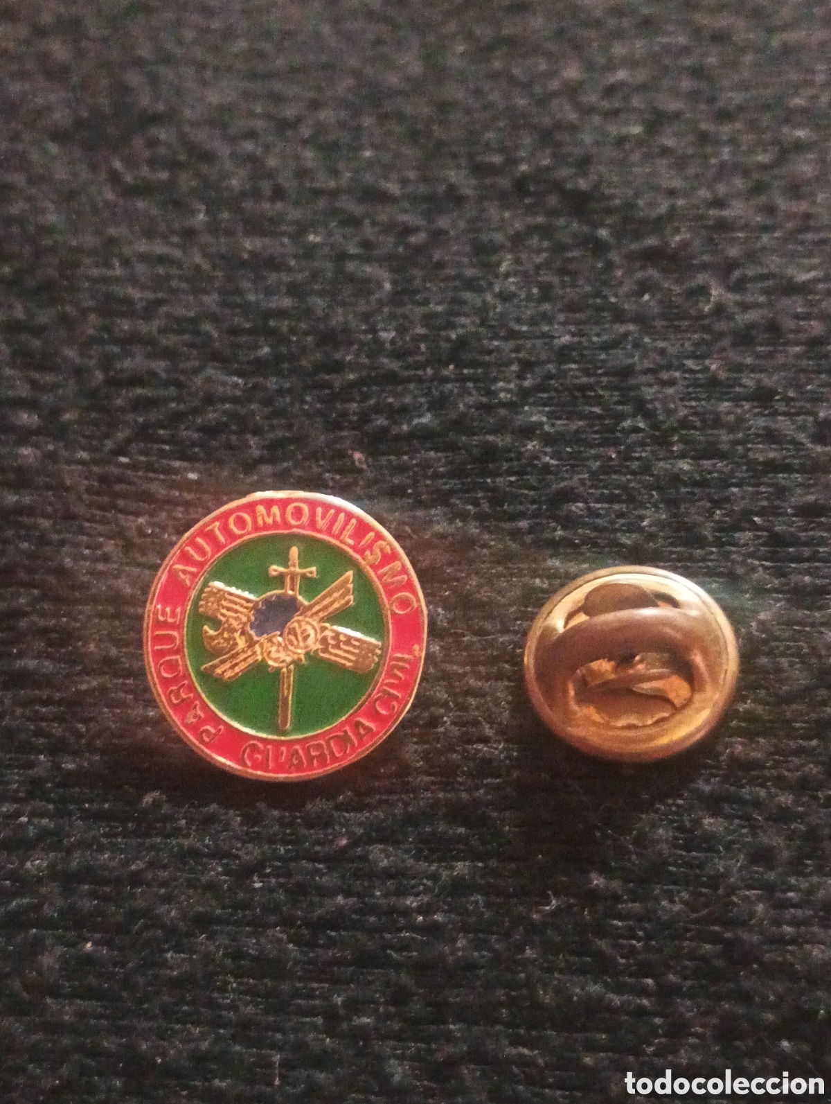 Pins e Spille di collezione: Pins insignia con pincho y cierre guardia civil parque automovilismo