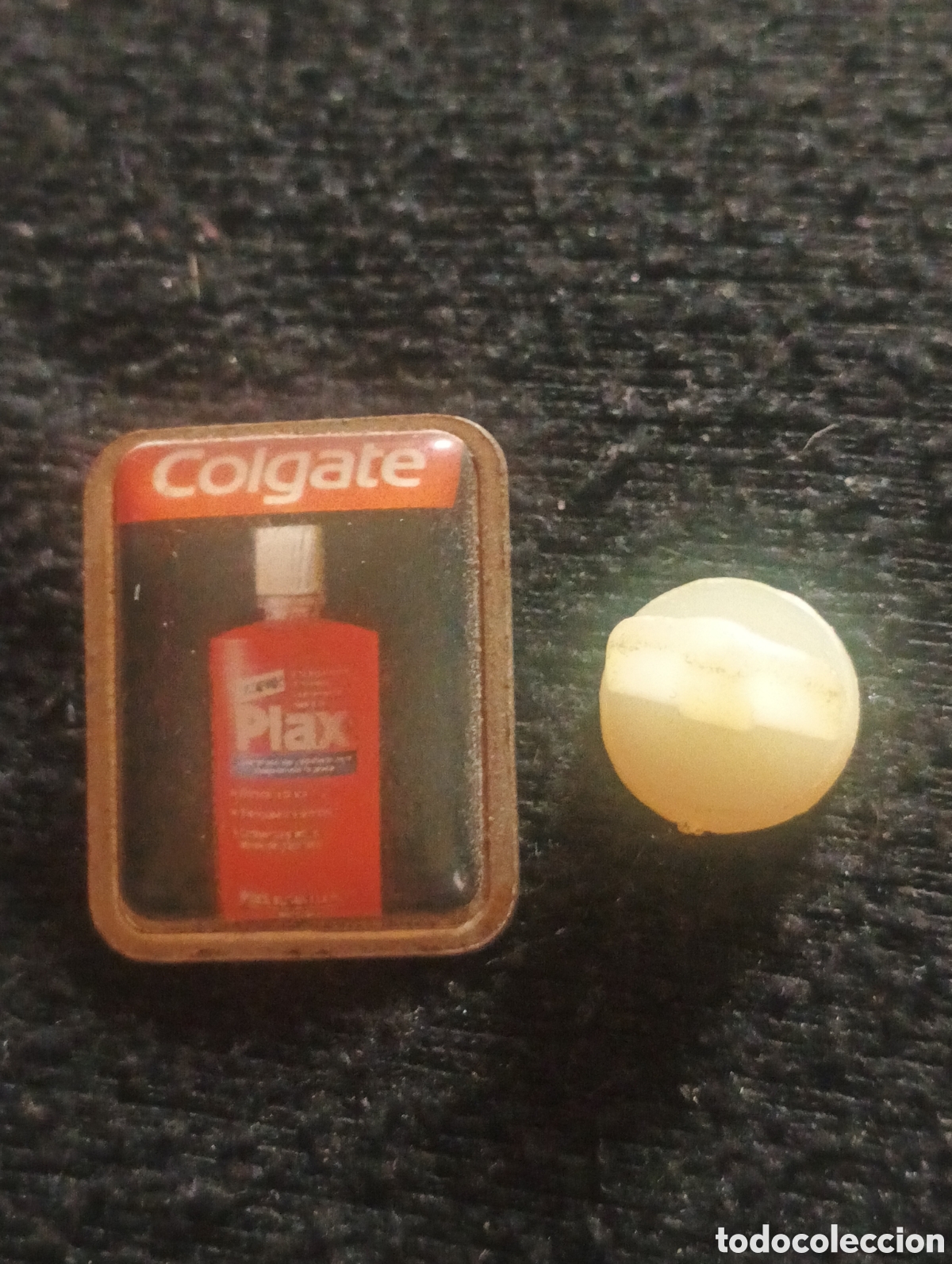 Sammlung von Pins: Pins insignia con pincho y cierre colgate