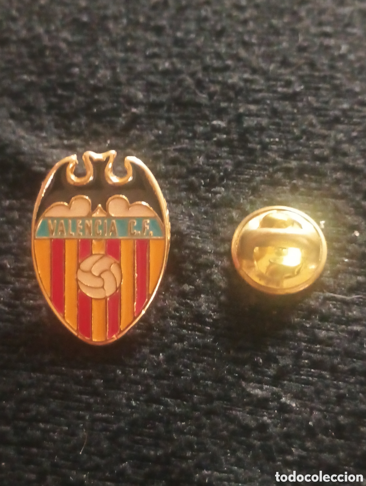 Pins e Spille di collezione: Pins insignia con pincho y cierre futbol escudo valencia