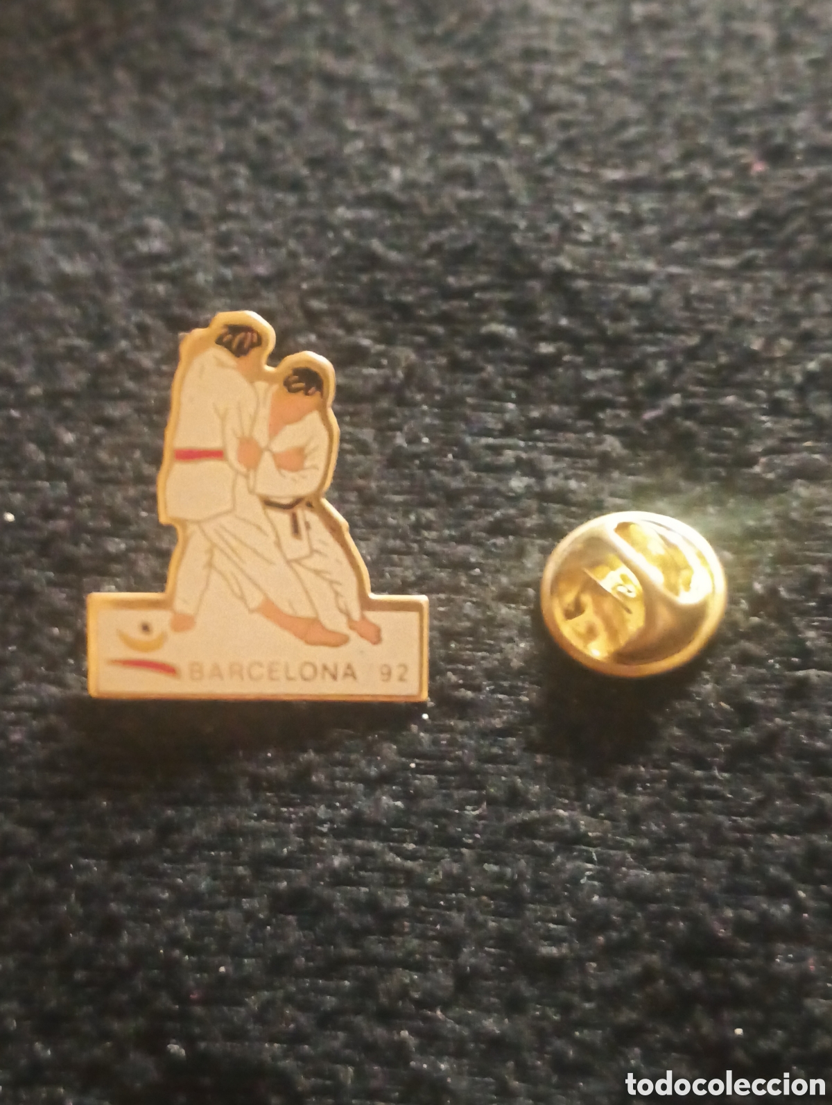 Pins de colecci&oacute;n: Pins insignia con pincho y cierre Barcelona 92 olimpiadas karate