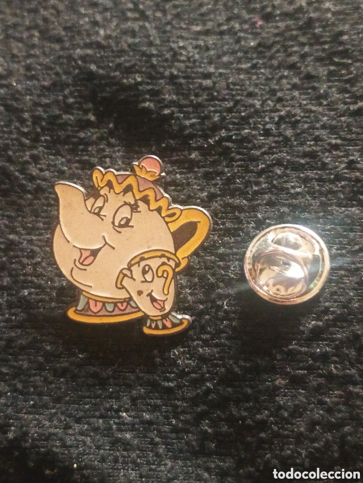 Pins e Spille di collezione: Pins insignia con pincho y cierre Disney bella y bestia