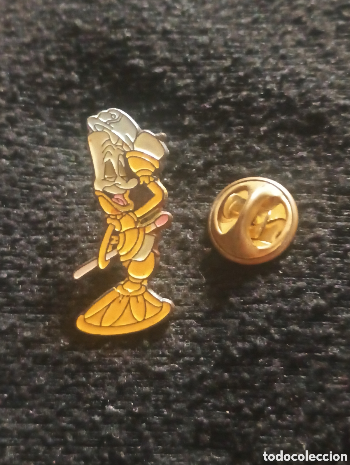 Pins e Spille di collezione: Pins insignia con pincho y cierre Disney bella y bestia