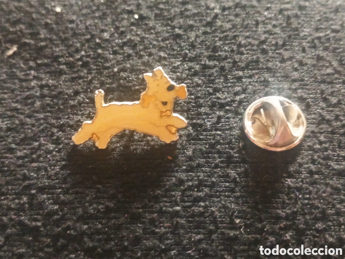 Pins de colecci&oacute;n: Pins insignia con pincho y cierre dibujo perro de Tint&iacute;n