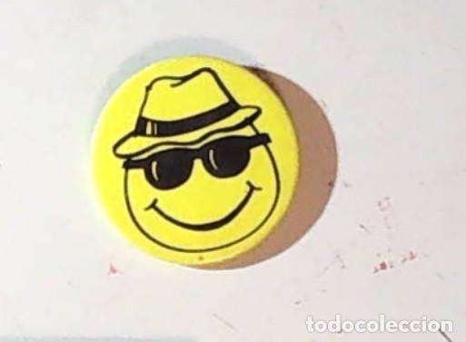 Pins de colecci&oacute;n: chapa vintage acid smile