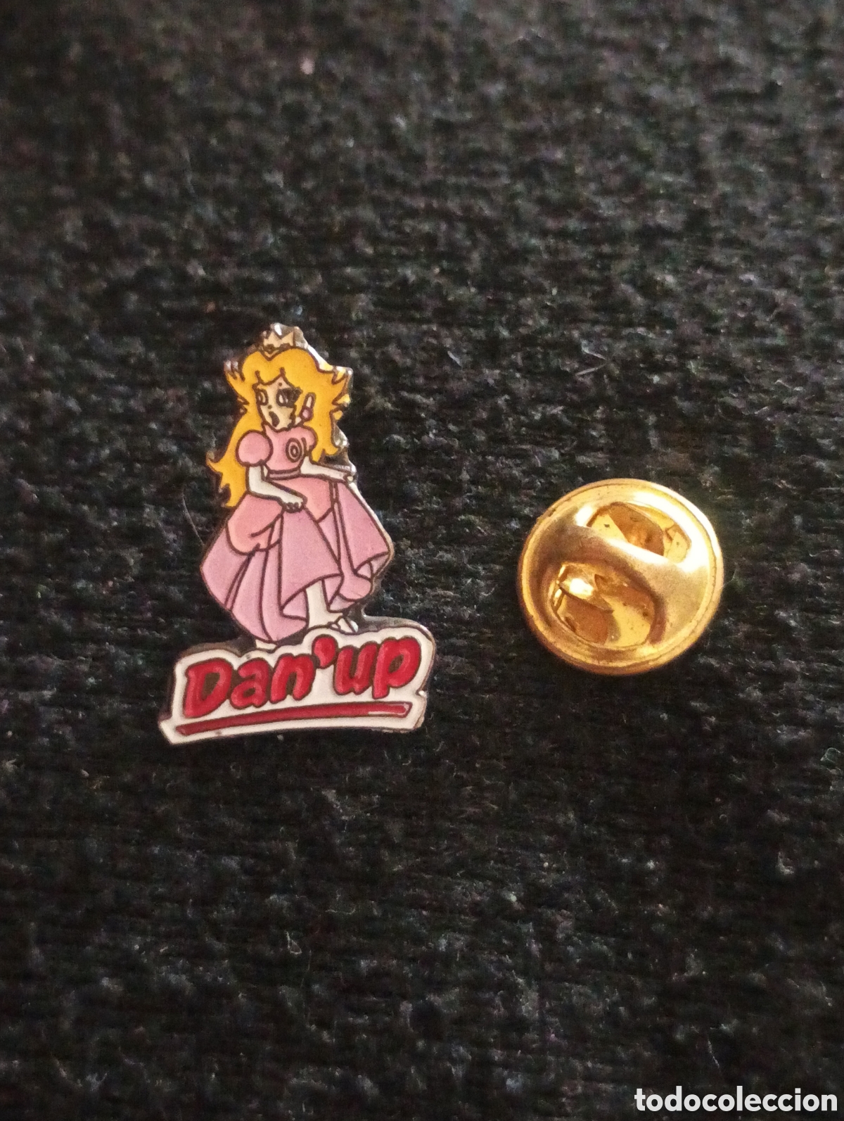 Pin's de collection: Pins insignia con pincho y cierre Nintendo dan'up