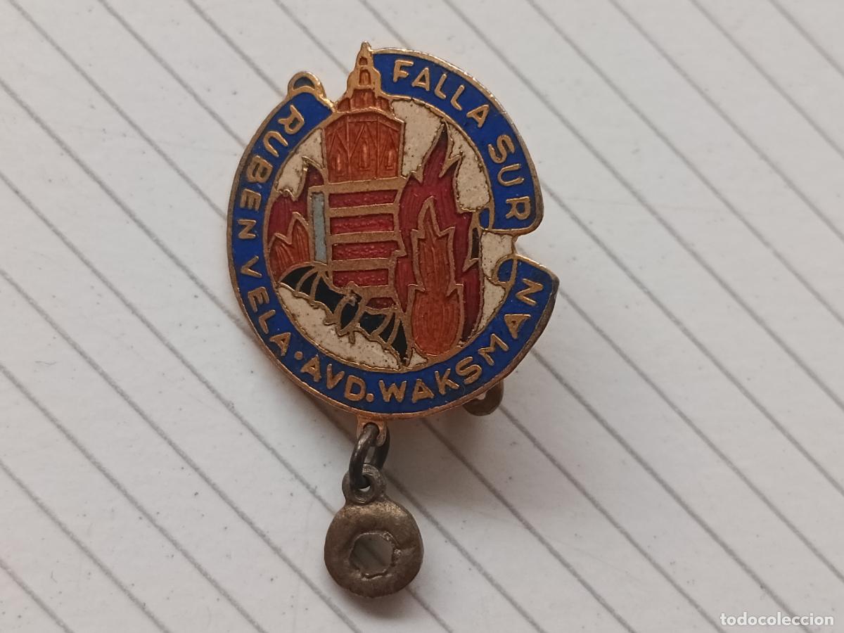 Sammlung von Pins: Fallas de Valencia. Insignia antigua de alfiler. Falla Sur Rub&eacute;n Vela Dr. Waksman