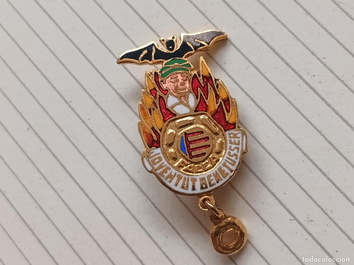 Pins de colecci&oacute;n: Fallas de Valencia. Insignia de imperdible Falla Joventut, Benetusser