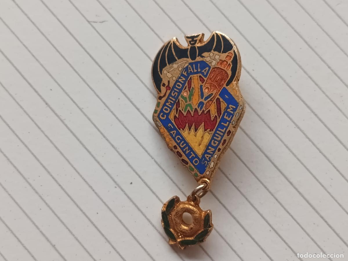 Collection pins: Fallas de Valencia. Insignia de imperdible Falla Sagunto San Guillem