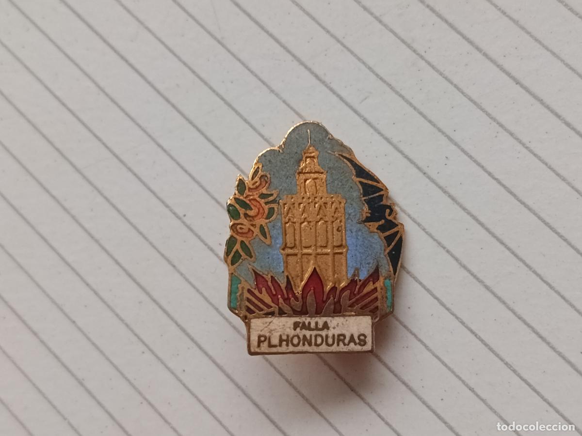 Collection pins: Fallas de Valencia. Insignia de imperdible Falla Pl. Honduras