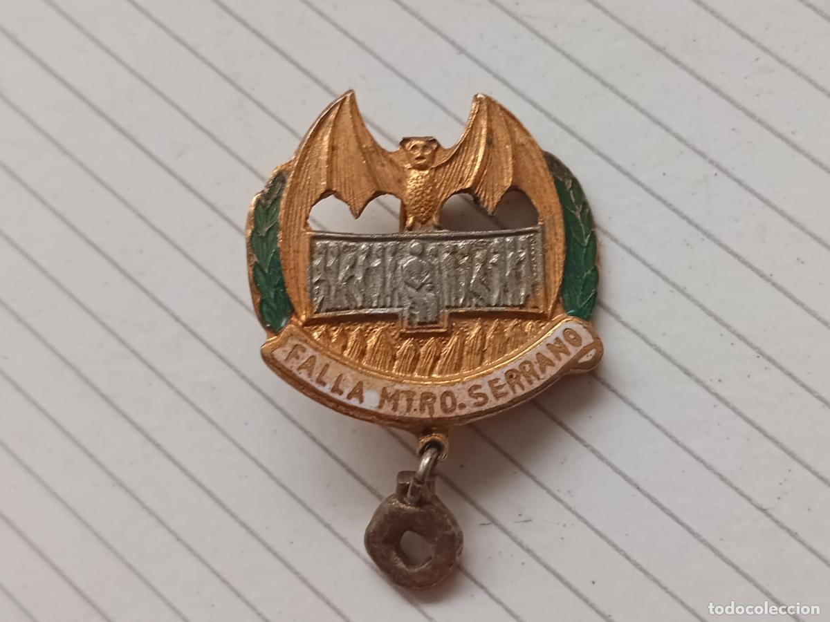 Pins de colecci&oacute;n: Fallas de Valencia. Insignia de imperdible Falla Maestro Serrano