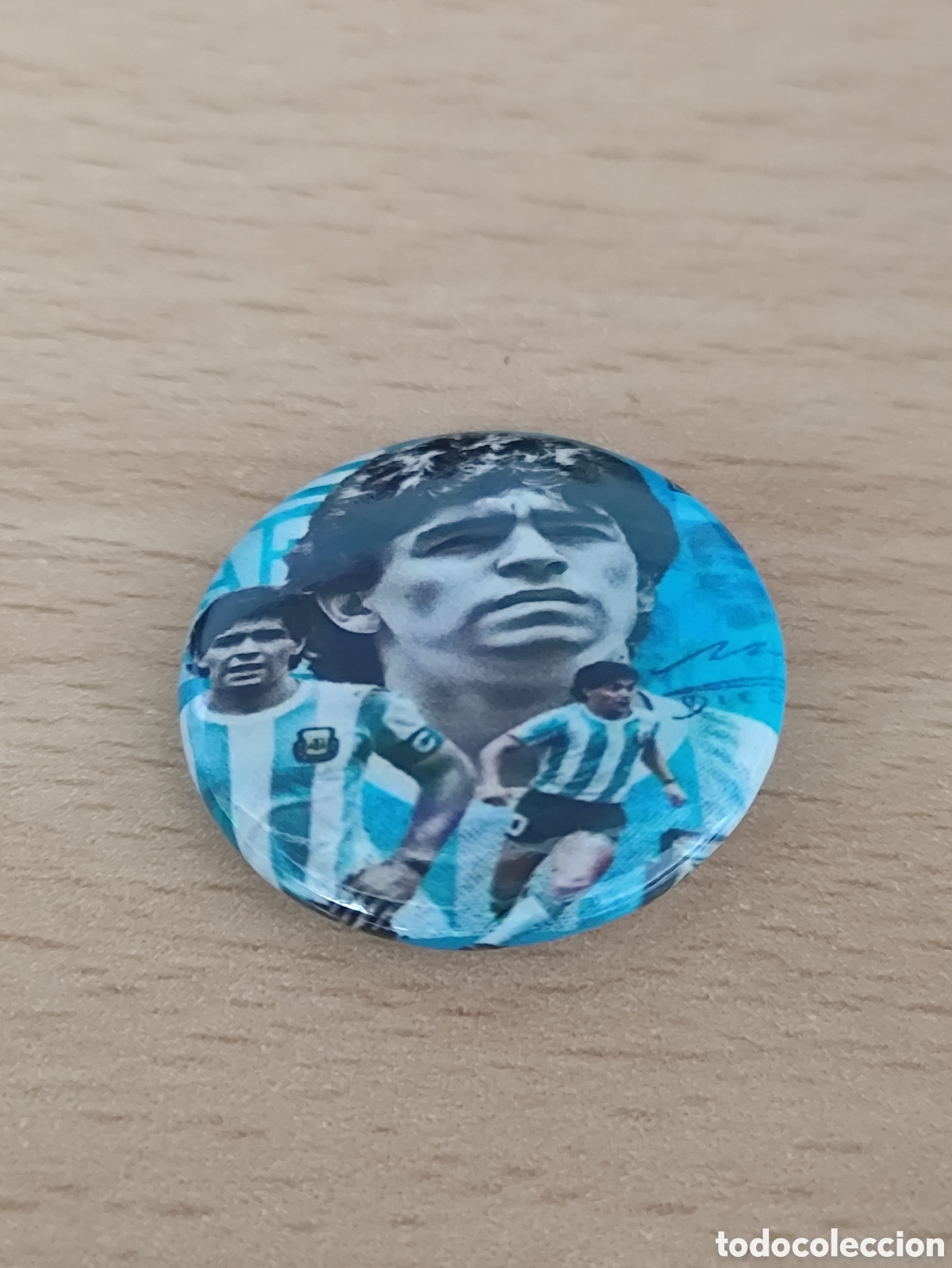 Pins de colecci&oacute;n: Chapa con Alfiler Maradona Argentina F&uacute;tbol