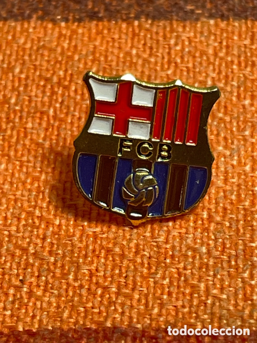 Pin's de collection: Pin escudo FC Barcelona FCB esmaltado
