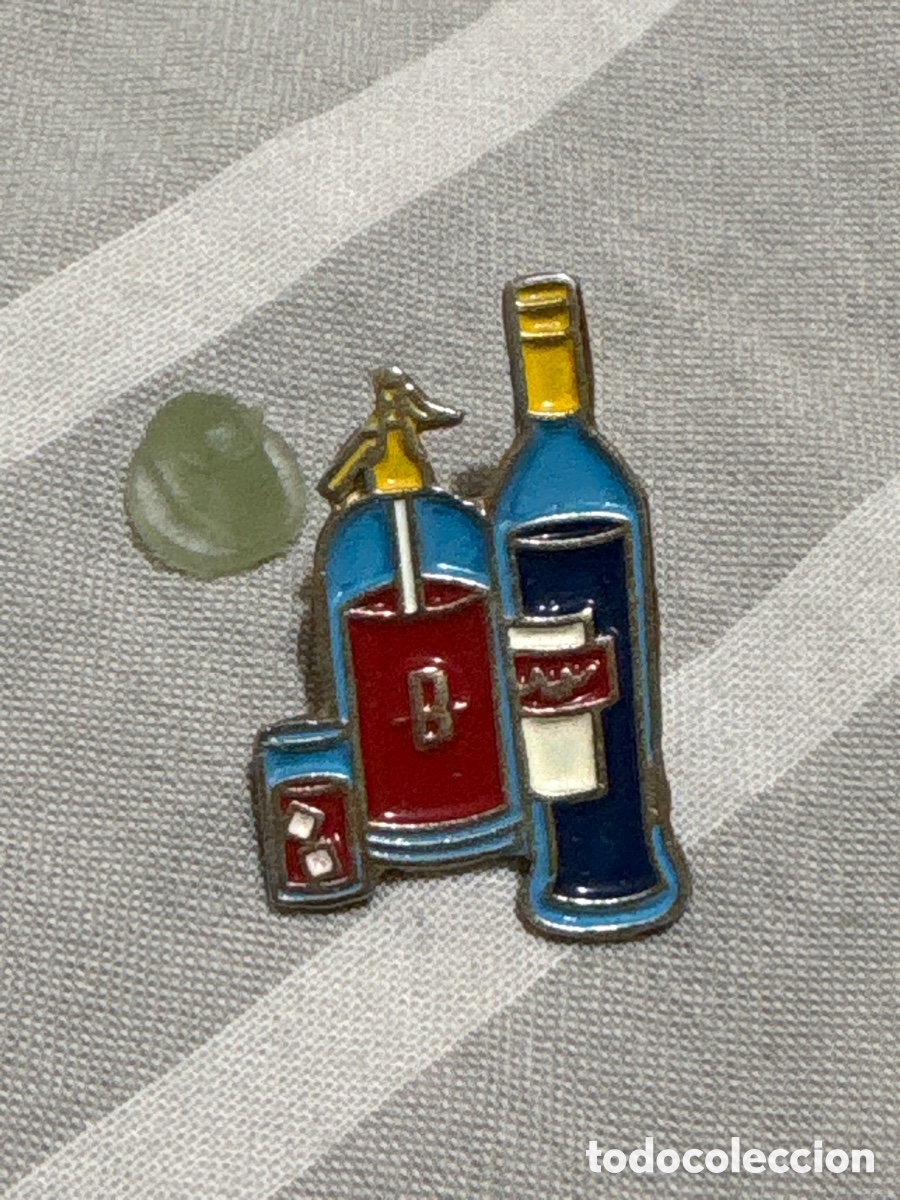 Pins e Spille di collezione: PIN con SIF&Oacute;N BEBIDA