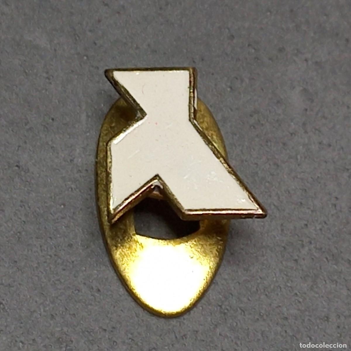 Pins de colecci&oacute;n: Antigua insignia para ojal de una pajarita de papel, a&ntilde;os 60 - 70