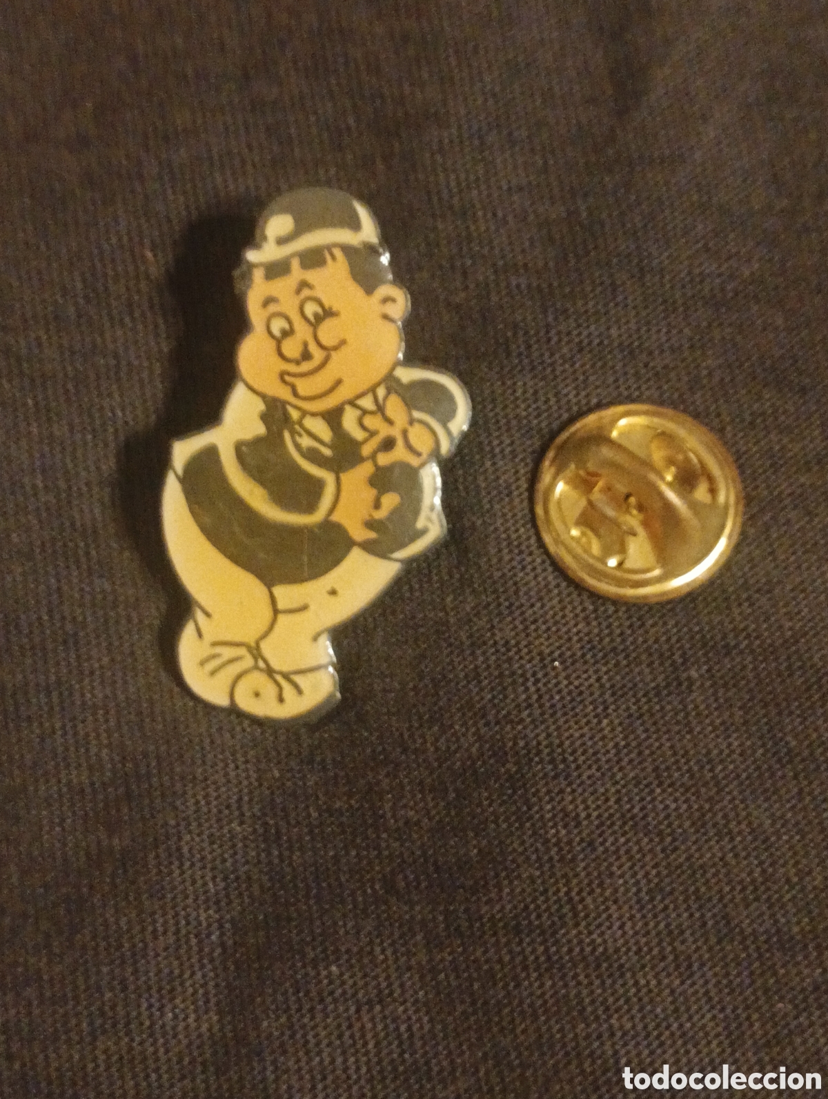 Pins de colecci&oacute;n: Pins insignia con pincho y cierre dibujo