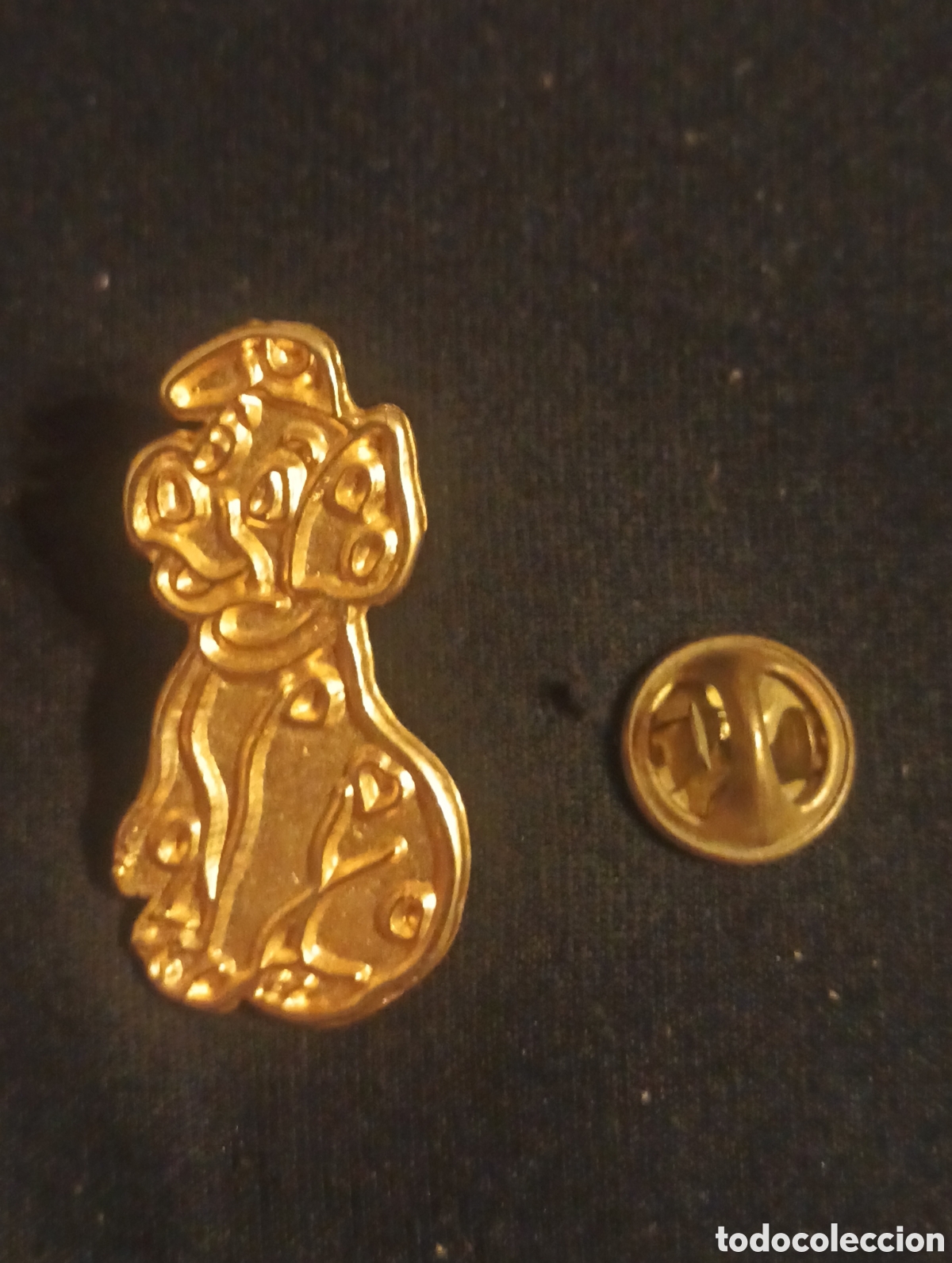 Pins de colecci&oacute;n: Pins insignia con pincho y cierre perro 101 dalmata