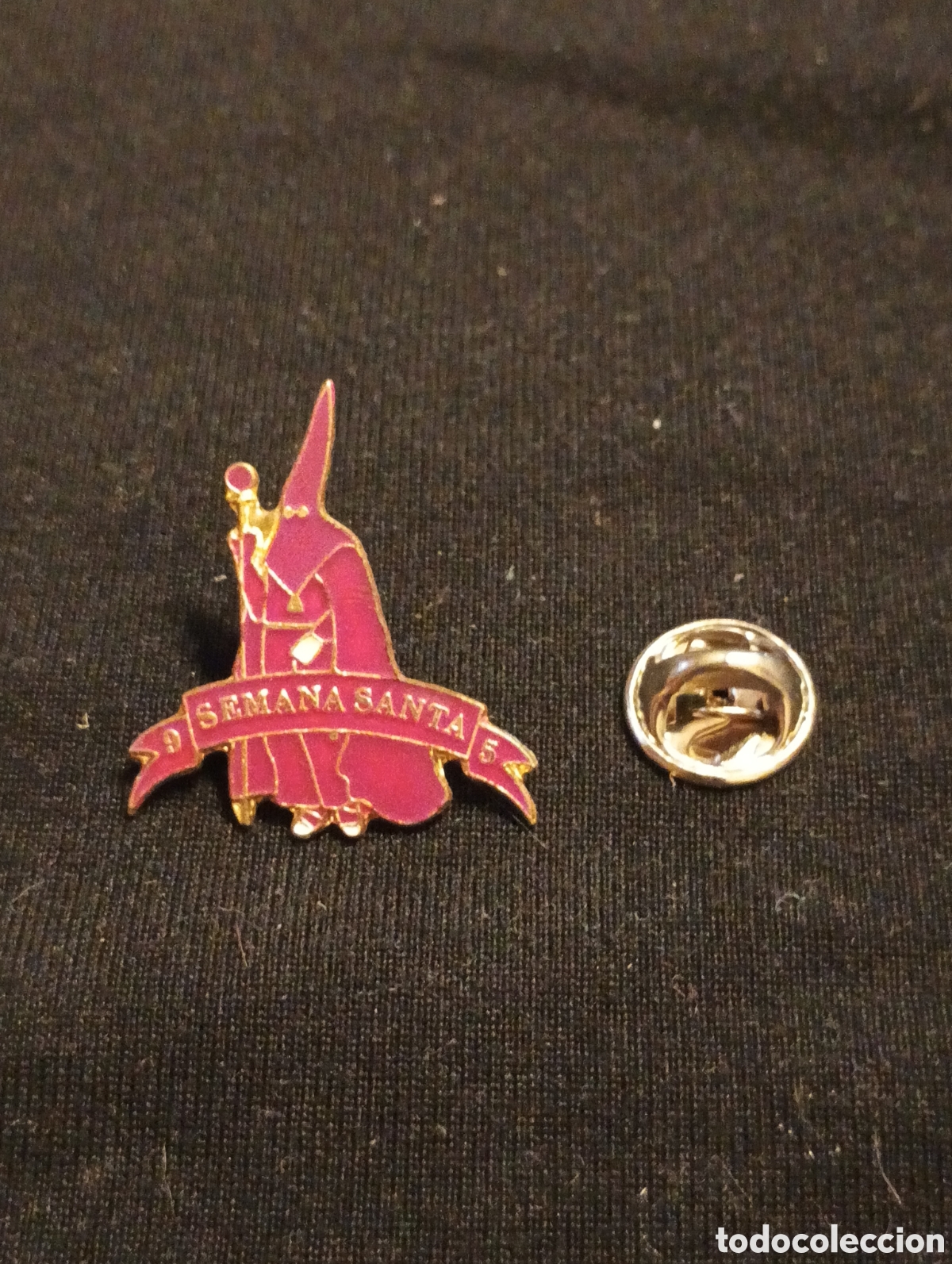 Pins de colecci&oacute;n: Pins insignia con pincho y cierre penitente nazareno semana santa