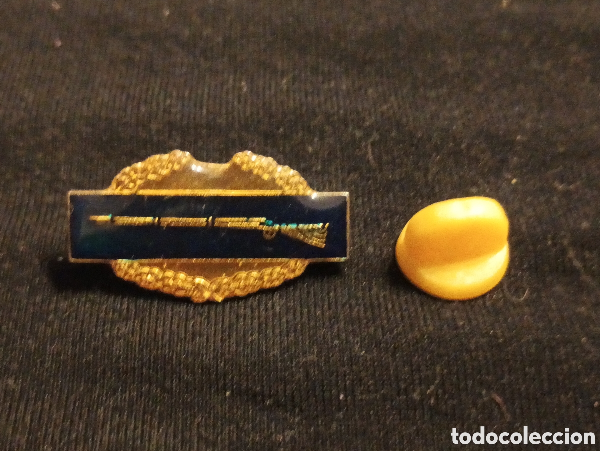 Pins de colecci&oacute;n: Pins insignia con pincho y cierre pistola escopeta arma