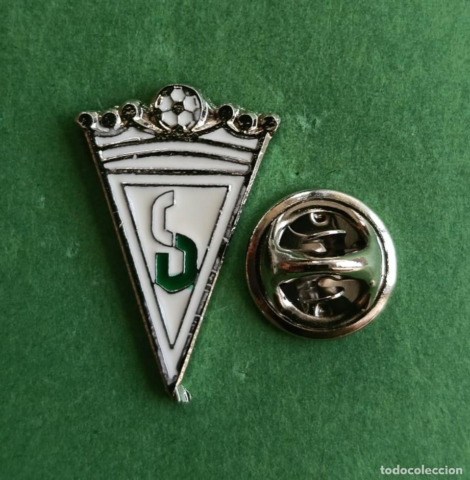 Pins de colecci&oacute;n: PIN FUTBOL - NO ESMALTE - C.D. CANCIENES - CANCIENES - ASTURIAS - 130311