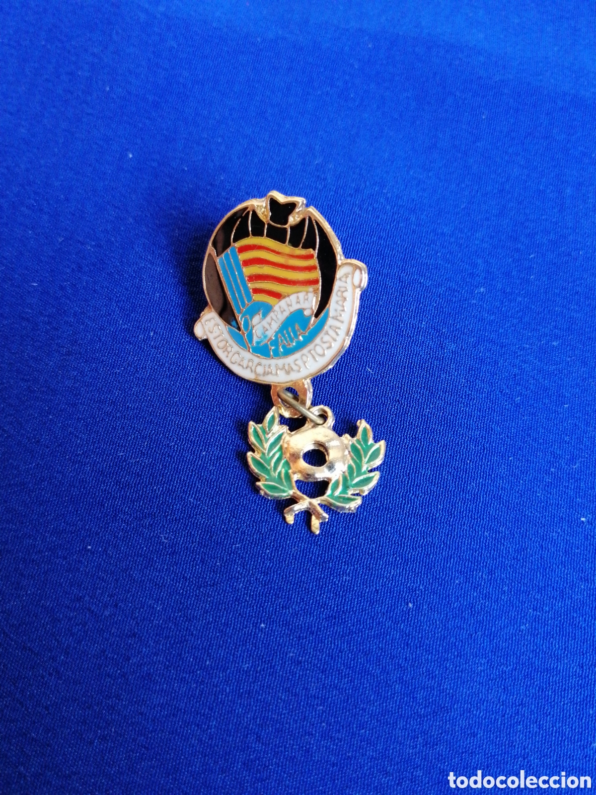 Collection pins: FALLA ESCULTOR GARC&Iacute;A M&Aacute;S N&Uacute;MERO 321 INSIGNIA DE PIN