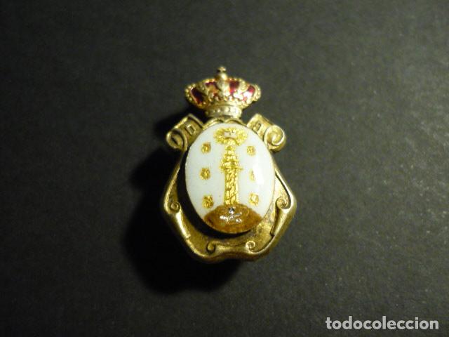 Pins de cole&ccedil;&atilde;o: LA CORU&Ntilde;A ESCUDO INSIGNIA DE OJAL ESMALTADA 1,5 X 2,5 CM