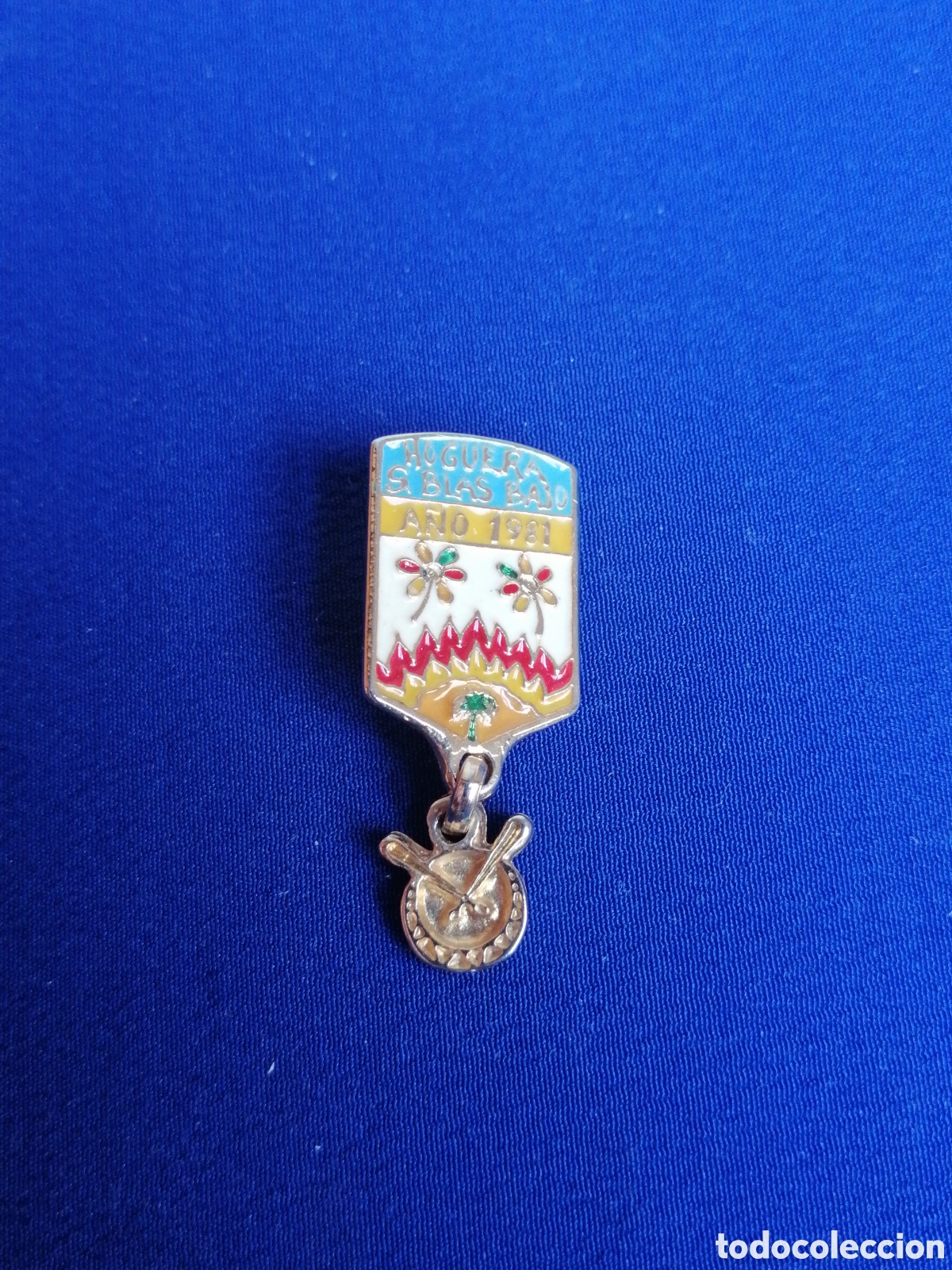 Pin's de collection: HOGUERA SAN BLAS A&Ntilde;O 1981 INSIGNIA DE ALFILER