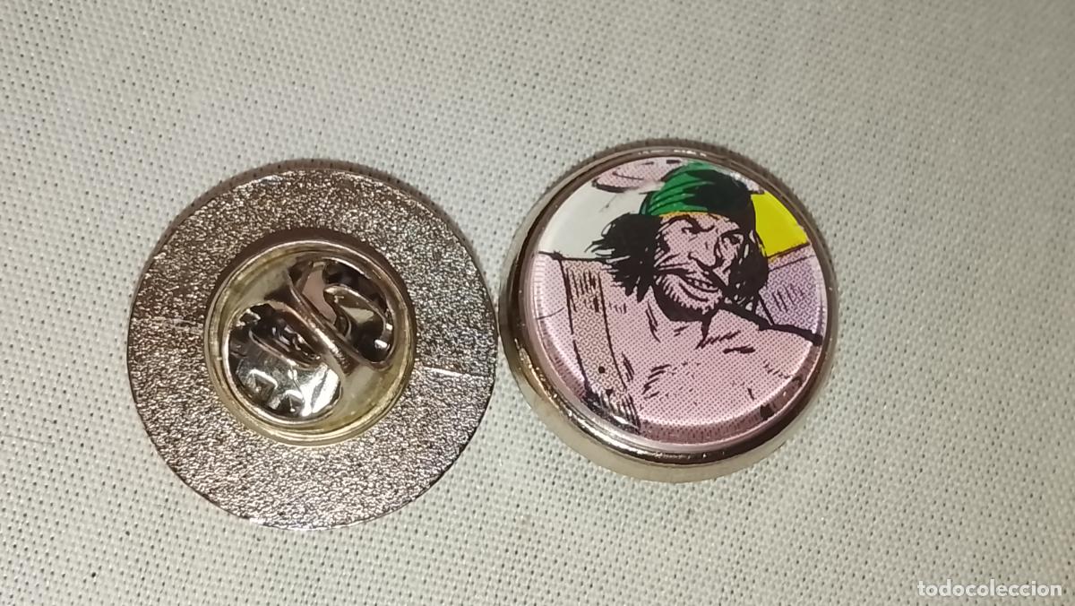 Pins de colecci&oacute;n: pin metal REDONDO - EL ESPADACHIN ENMASCARADO COMIC PIRATAS ESCLAVOS Y CASTIGO MALVADO