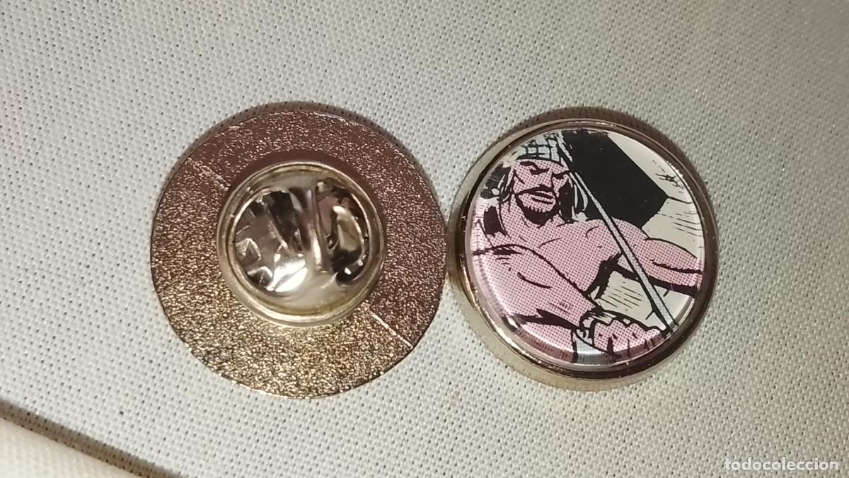 Pins de colecci&oacute;n: pin metal REDONDO - EL ESPADACHIN ENMASCARADO COMIC PIRATAS ESCLAVOS Y CASTIGO MALVADO