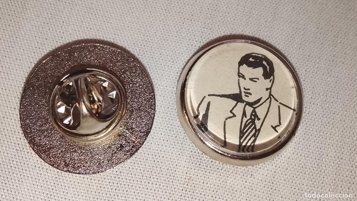 Pins de colecci&oacute;n: pin metal REDONDO - ROBERTO ALCAZAR Y PEDRIN CONTRA EL HOMBRE DIABOLICO A BORDO DEL ORIENTE