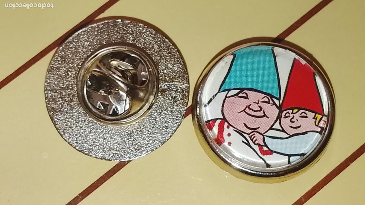 Pins de colecci&oacute;n: pin metal REDONDO - PERSONAJES DE LA SERIE DAVID EL GNOMO , LISA Y SU FAMILIA