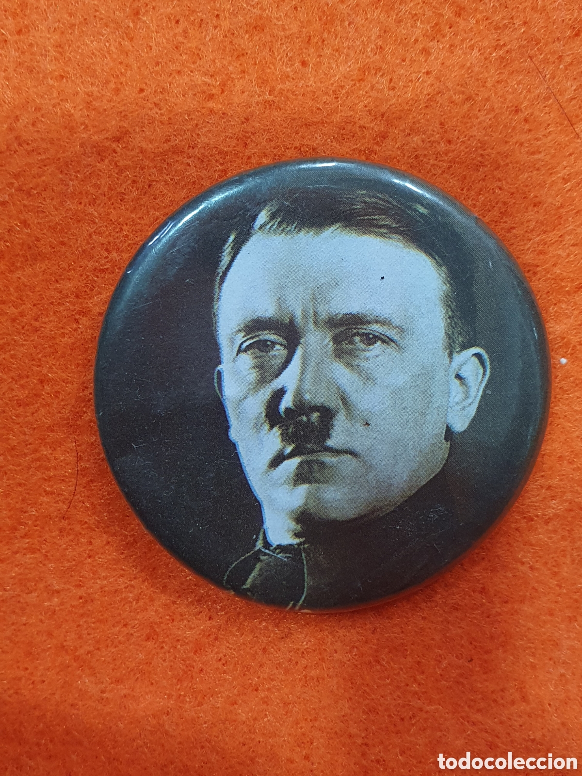 Pins e Spille di collezione: Chapa Hitler met&aacute;lica. (L64)
