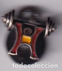 Pins de colecci&oacute;n: ANTIGUA INSIGNIA DE PLATA DE OJAL DE LA FEDERACION ESPA&Ntilde;OLA DE HALTEROFILIA