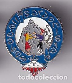 Pins de cole&ccedil;&atilde;o: ANTIGUA INSIGNIA DE IMPERDIBLE DE SABADELL SARDANISTA