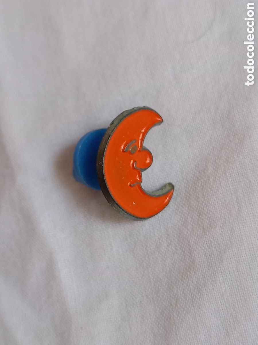 Pins de colecci&oacute;n: Pin luna naranja esmaltada - Foto 1
