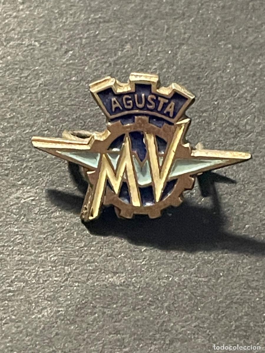Pins de colecci&oacute;n: MOTOCICLETAS - ANTIGUA INSIGNIA DE AGUJA , M.V. AGUSTA - 2X1,5 CM.