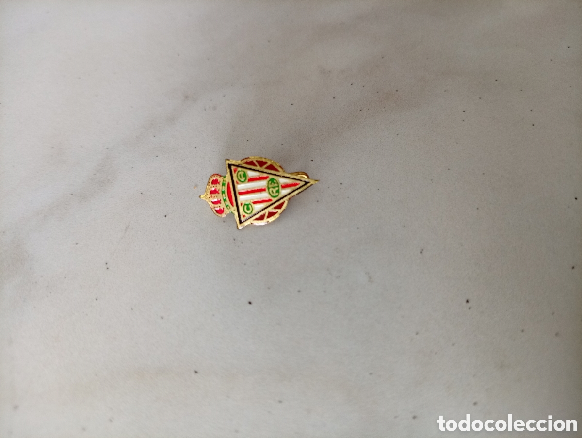 Pins de colecci&oacute;n: Pin imperdible futbol club atl&eacute;tico River ebro
