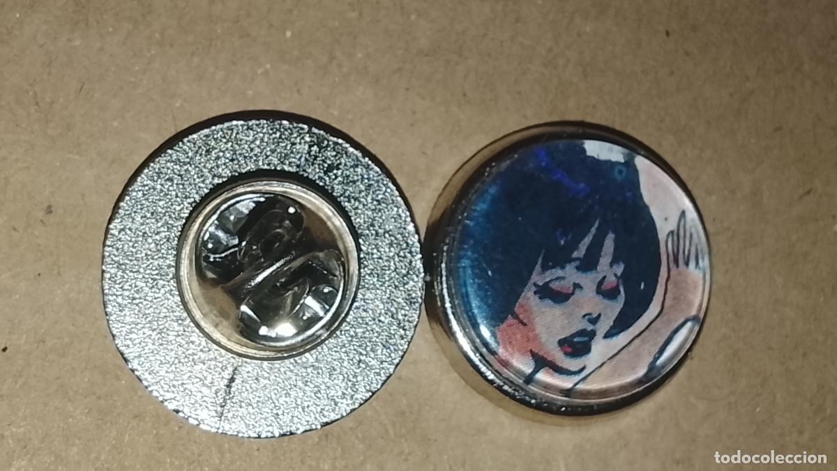 Pins de colecci&oacute;n: pin metal REDONDO - PERSONAJES DE LA SERIE COCMIC DRACURELLA DE BLUE JEANS
