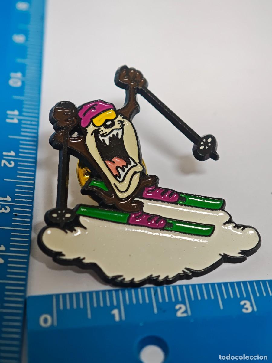 Pins de colecci&oacute;n: PIN MONSTRUO DE TAZMANIA ESQUIADOR