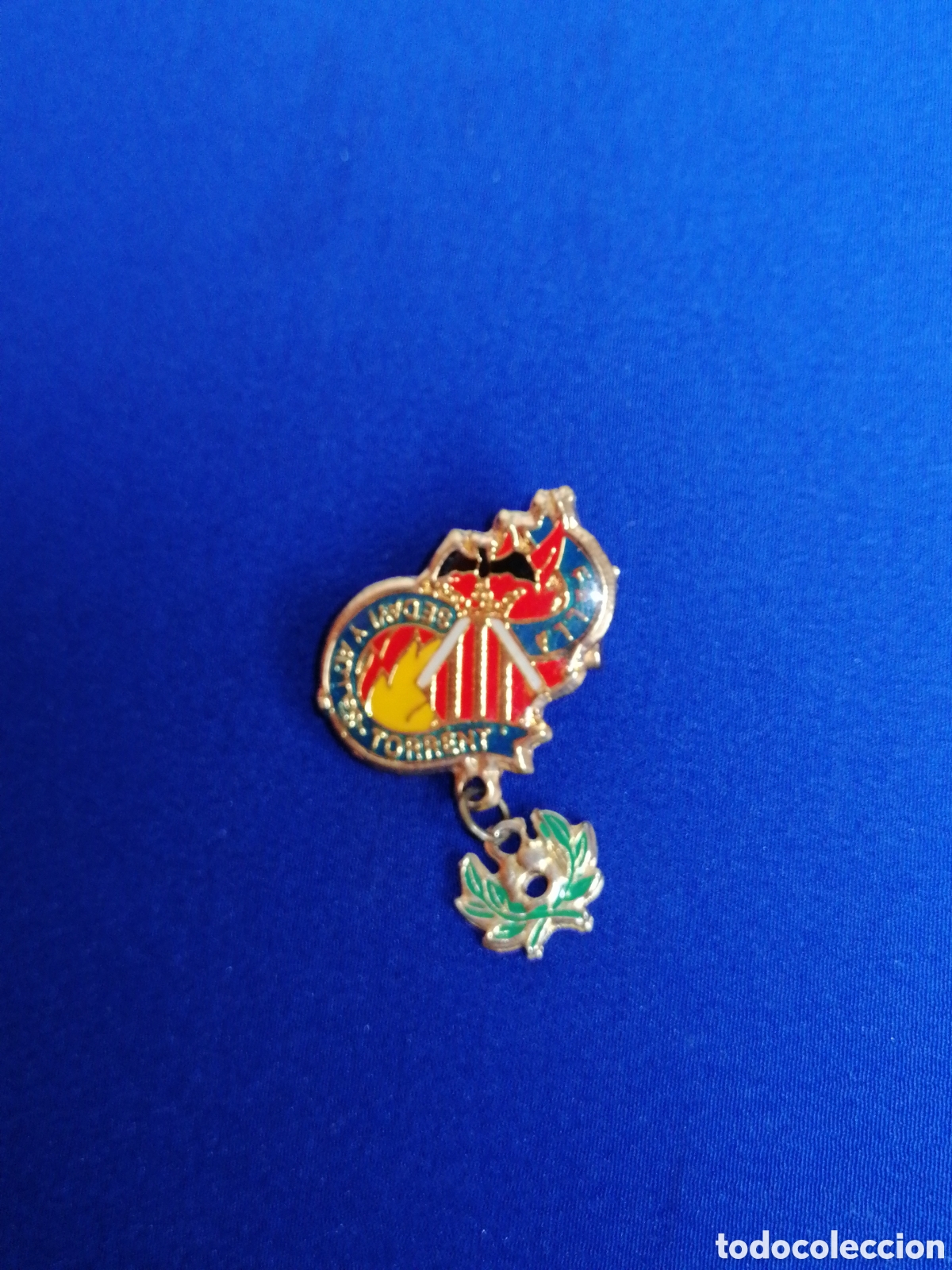 Sammlung von Pins: FALLA SEDAVI (TORRENT) INSIGNIA DE ALFILER
