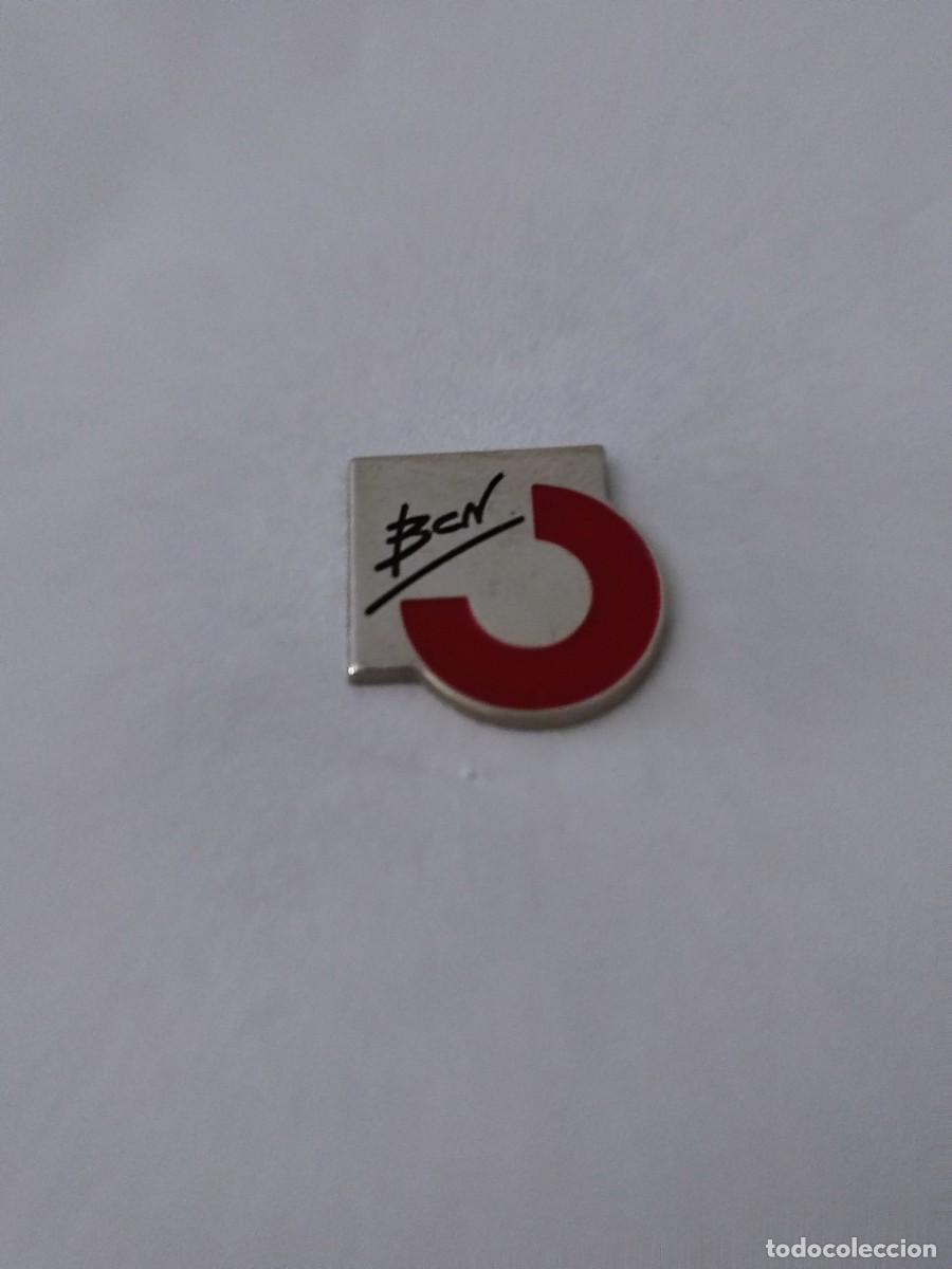 Pins de colecci&oacute;n: PIN TRENES - LOGO TRENES DE CERCANIAS DE BARCELONA