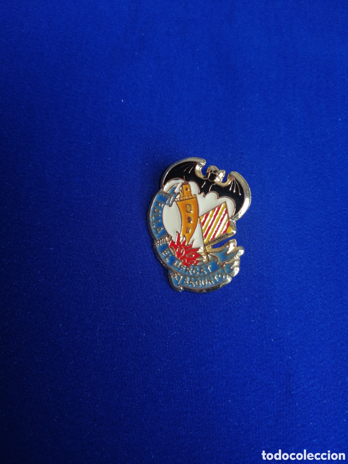 Pin's de collection: FALLA EL MERCAT( SAGUNTO) INSIGNIA DE ALFILER