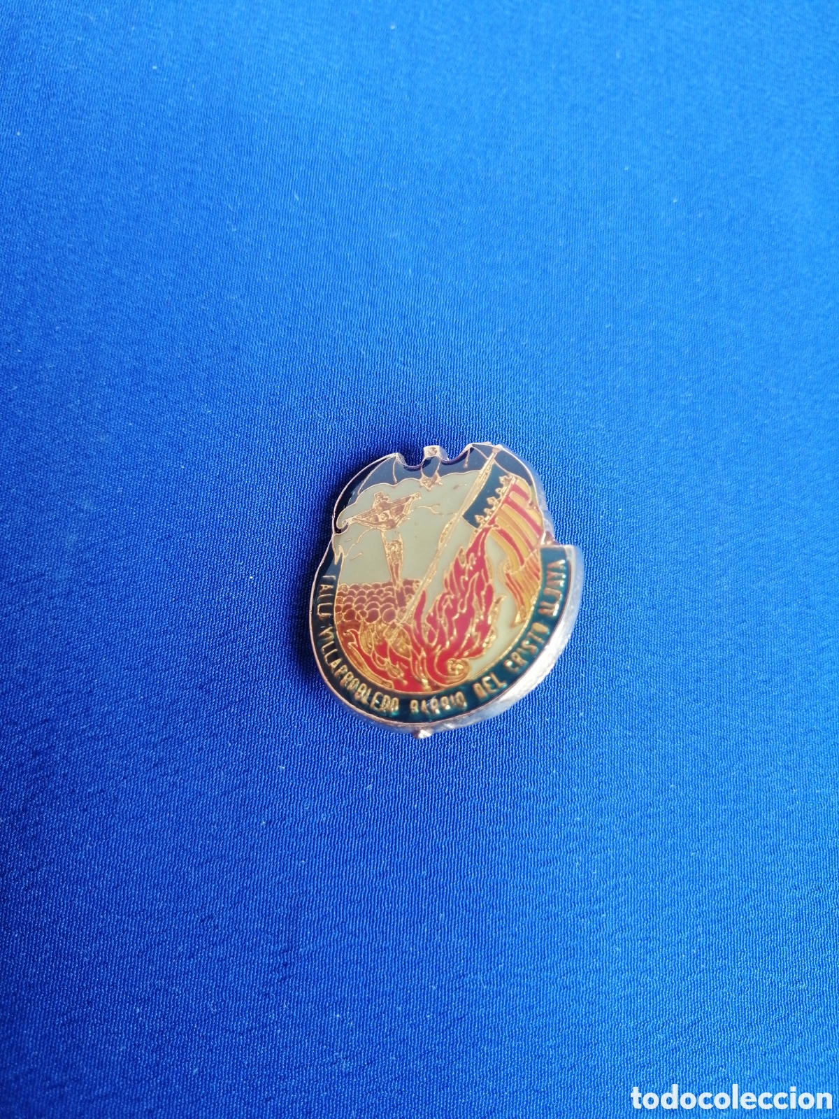 Pin's de collection: FALLA VILLAROBLEDO BARRIO DEL CRISTO (ALDAYA) INSIGNIA DE ALFILER