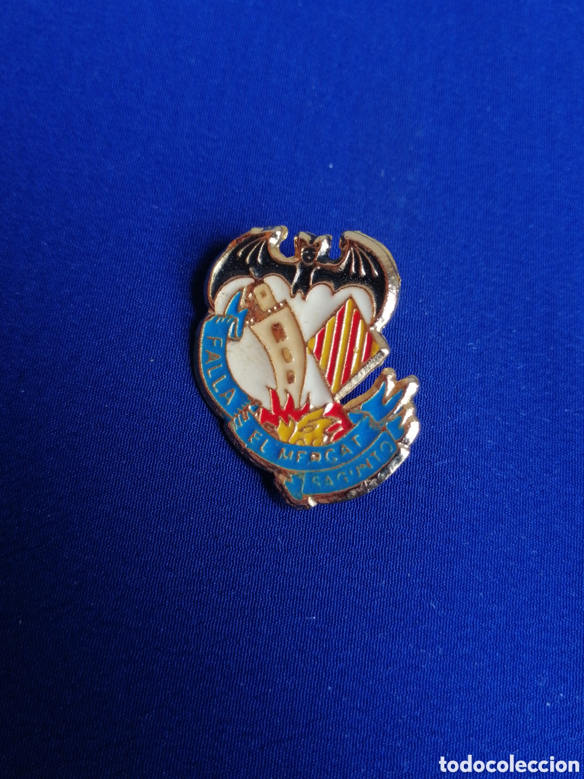 Pin's de collection: FALLA EL MERCAT (SAGUNTO) INSIGNIA DE ALFILER