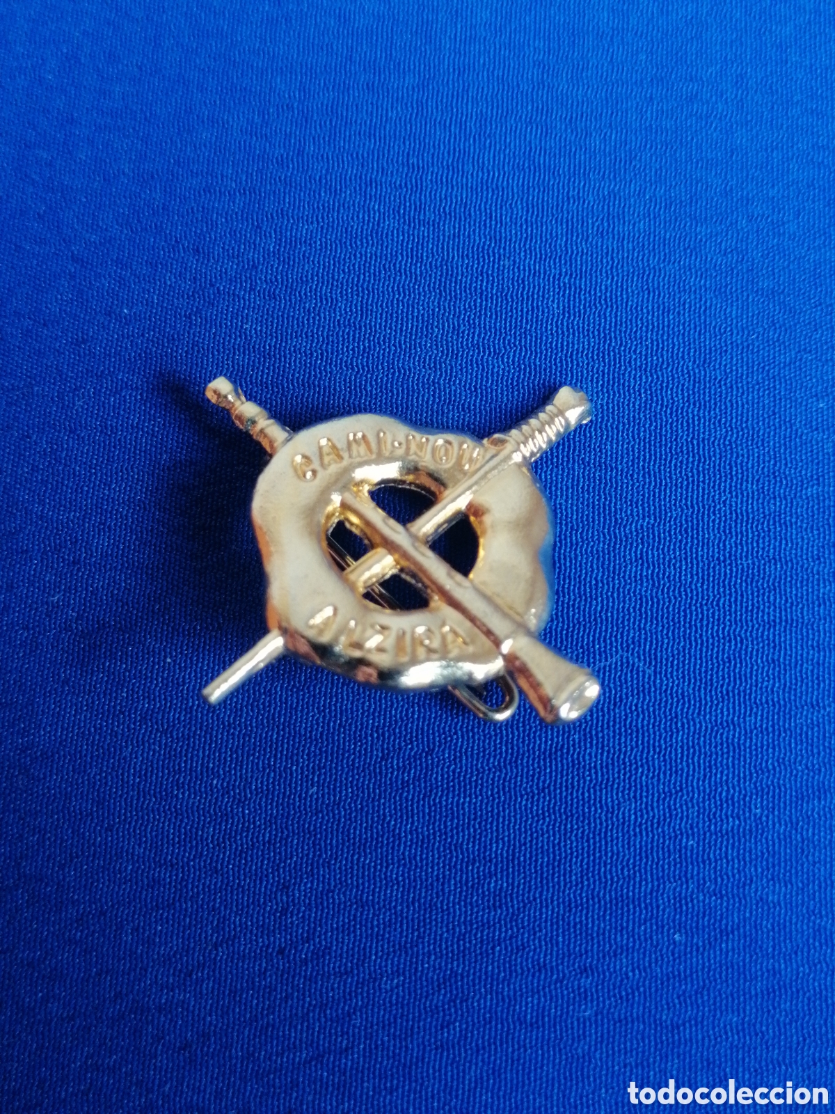 Pin's de collection: FALLA CAMI NOU ( ALZIRA) INSIGNIA DE ALFILER