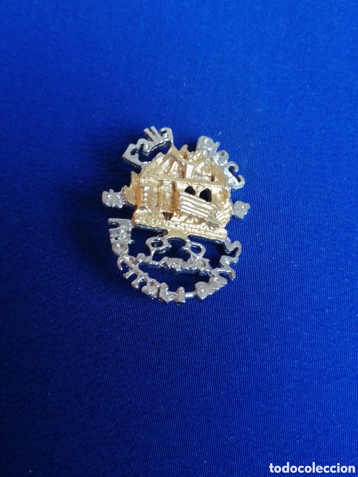 Pin's de collection: FALLA PLAZA LIBERTAT (ALAQUAS) INSIGNIA DE ALFILER