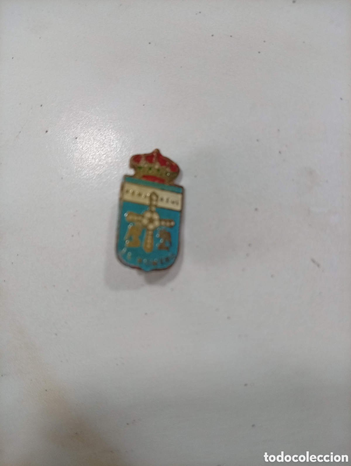 Pins de colecci&oacute;n: Pin imperdible futbol pe&ntilde;a azul el romero sst