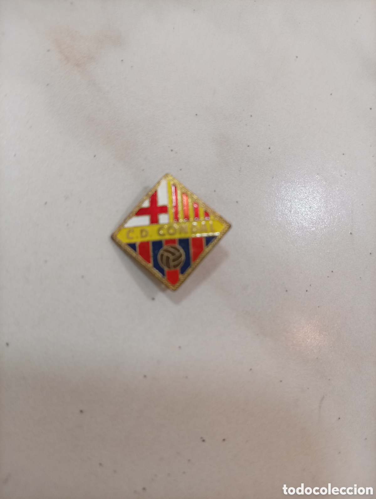 Pins de colecci&oacute;n: Pin imperdible futbol Barcelona condal